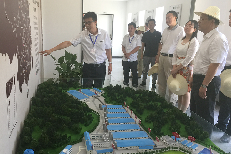 F:\2015-2018��OA�ļ� ���ӻ�ý�岥��ͼ���\2018-OA�ļ� ���ӻ�ý�岥��ͼ���\2018.07.31-���뵳У��У��������������б�����ԴAGƽ̨������Ϸ����\02.jpg